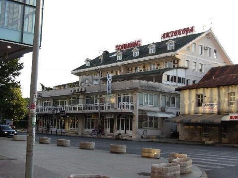Hotel 201 Podgorica Buitenkant foto