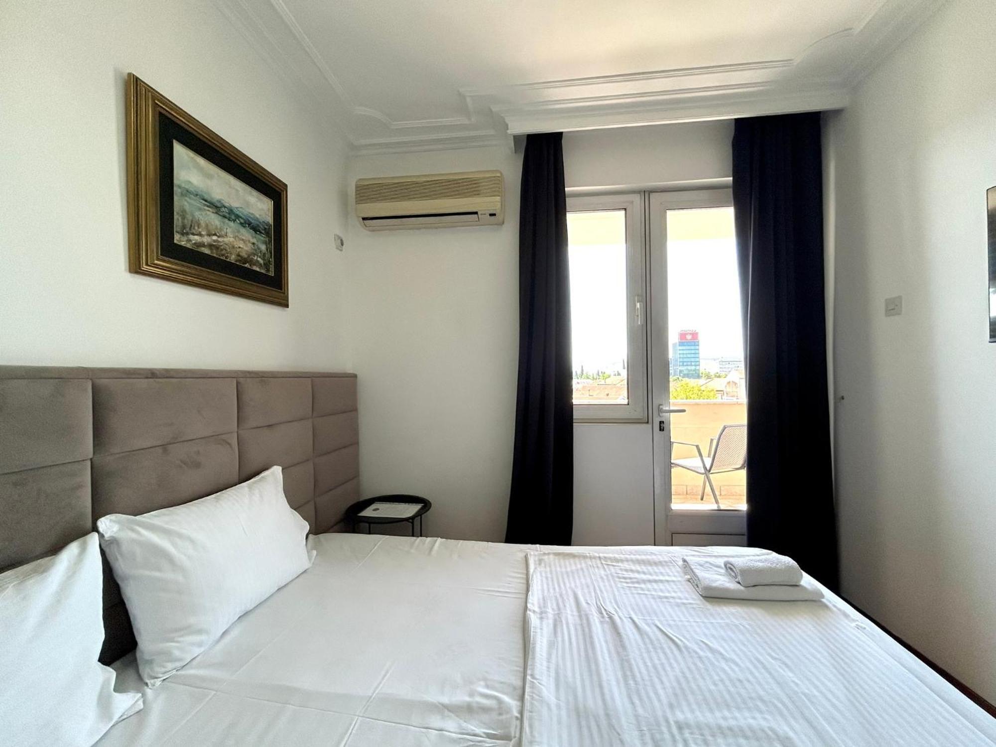 Hotel 201 Podgorica Buitenkant foto