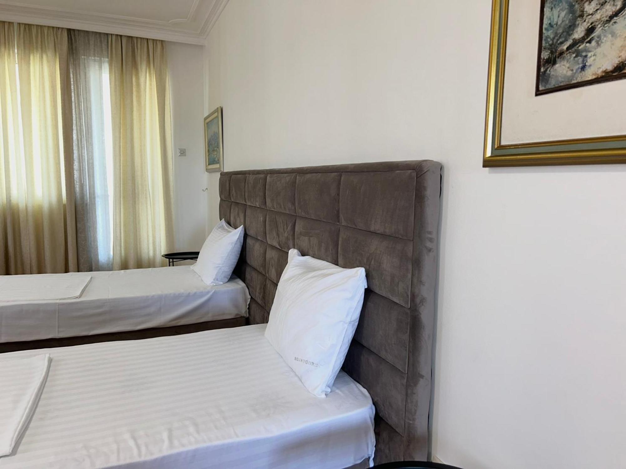 Hotel 201 Podgorica Buitenkant foto